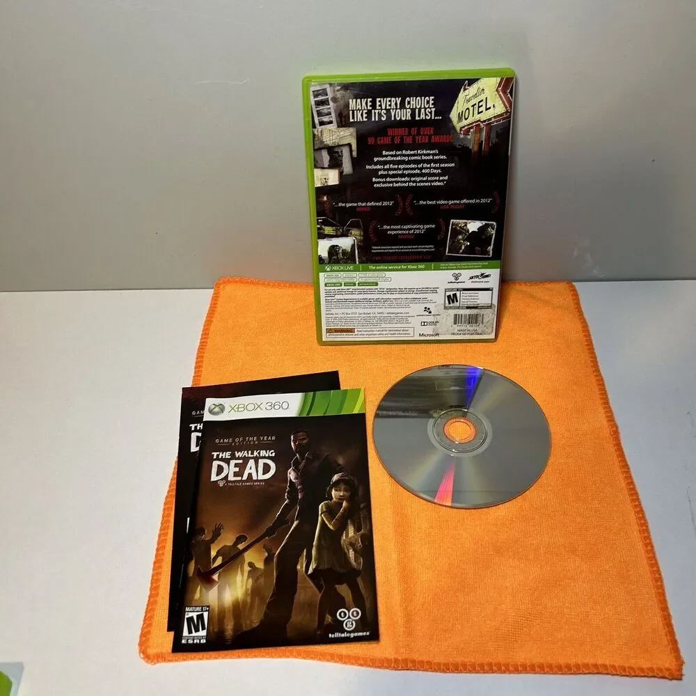 The Walking Dead -- Game of the Year Edition (Microsoft Xbox 360, 2013)